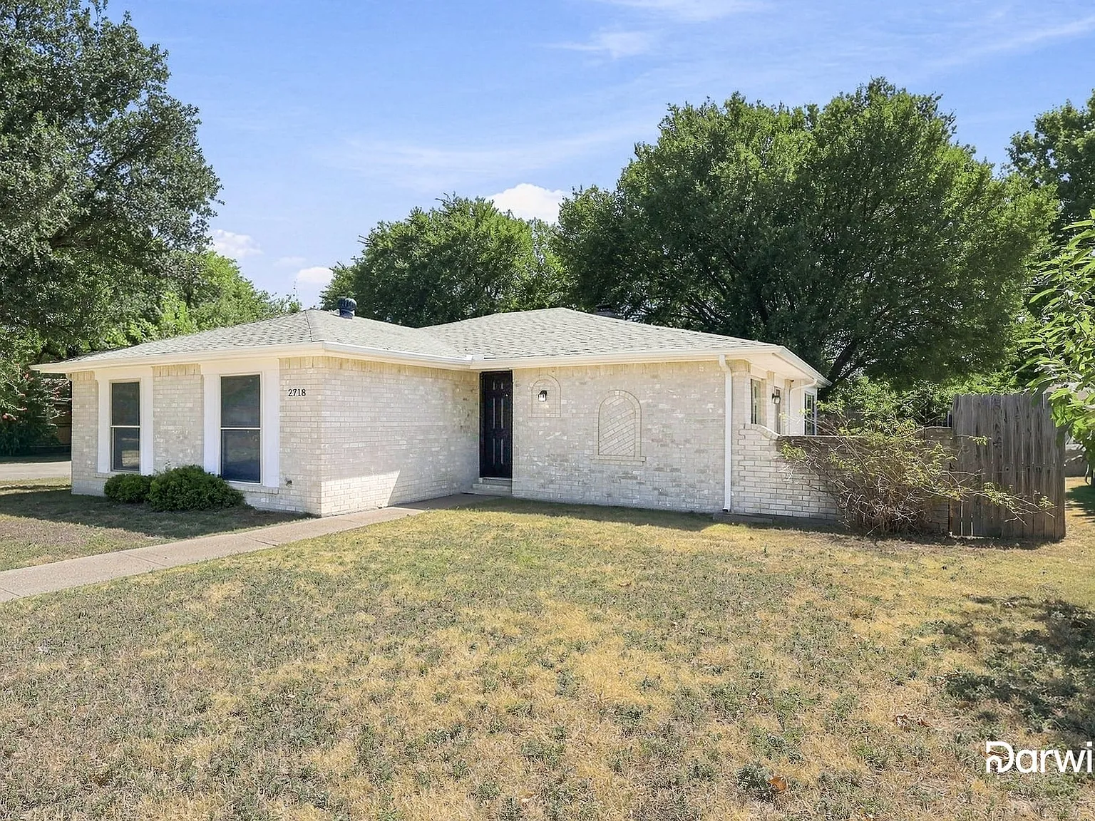 4 bed, 2.0 bath, 1432 sqft, $1,880 — Photo 2
