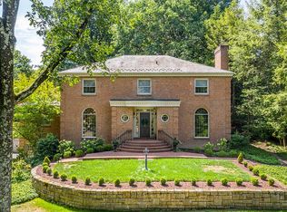 2176 Truxton Dr, Pittsburgh, PA 15241
