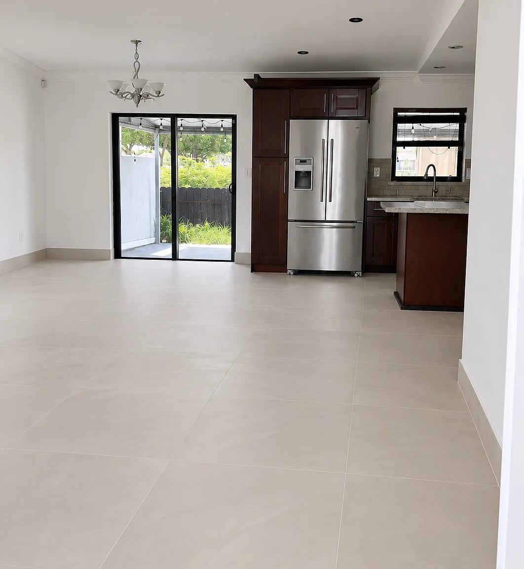 SW 81st Ln, Miami — Photo 2