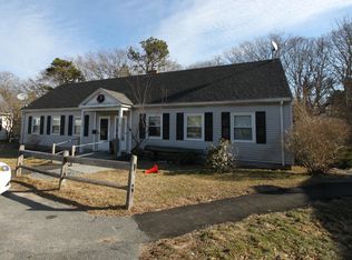 30 Fresh Holes Rd #&-32, Hyannis, MA 02601