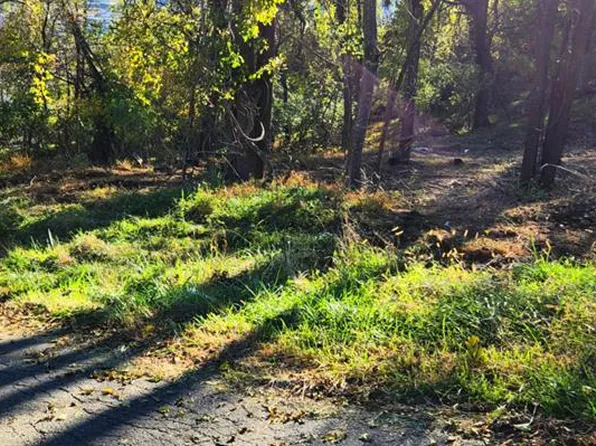 Elm St, Galax, VA 24333