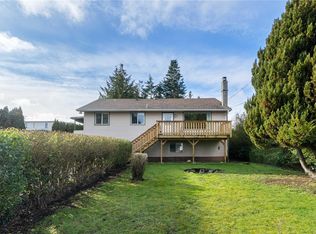 412 Oak Ave, Parksville, BC V9P 1V9