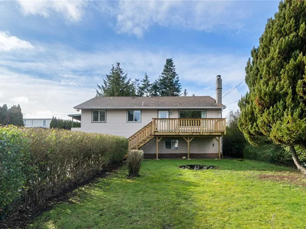 412 Oak Ave, Parksville, BC V9P 1V9