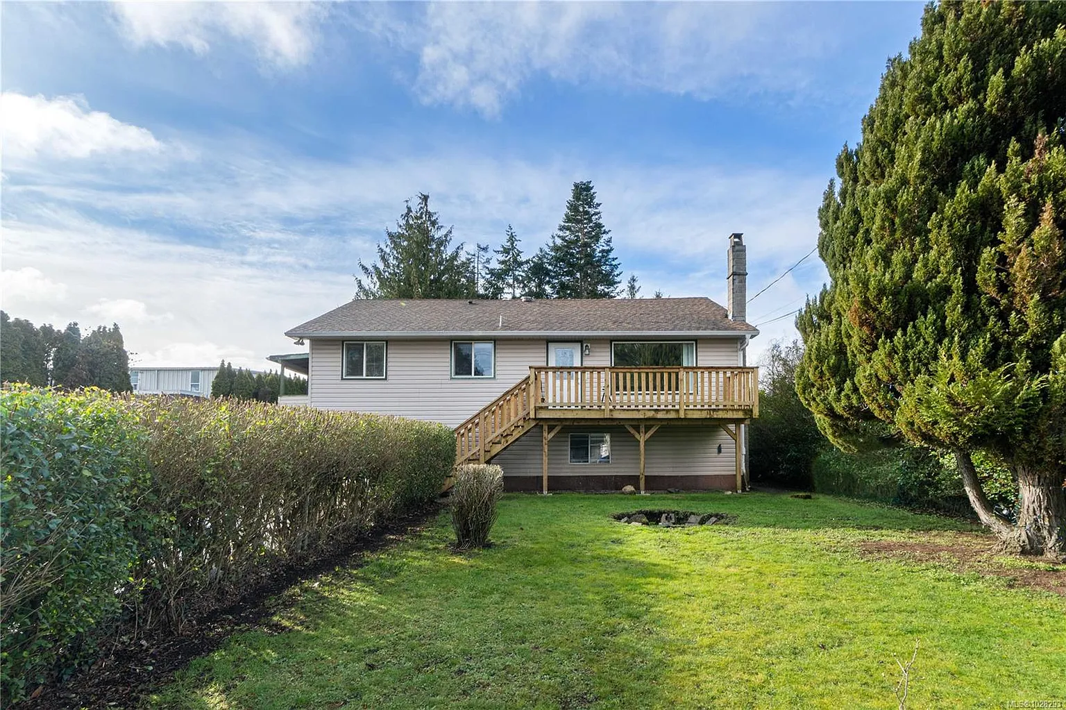 412 Oak Ave photo 1