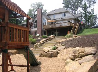 308 Orial Ct, Evans City, PA 16033