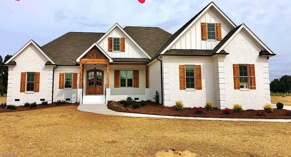 2nd image of 8896 Neugent Farm Ct