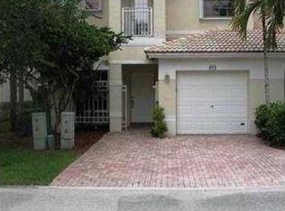653 NW 170th Ter, Pembroke Pines, FL 33028
