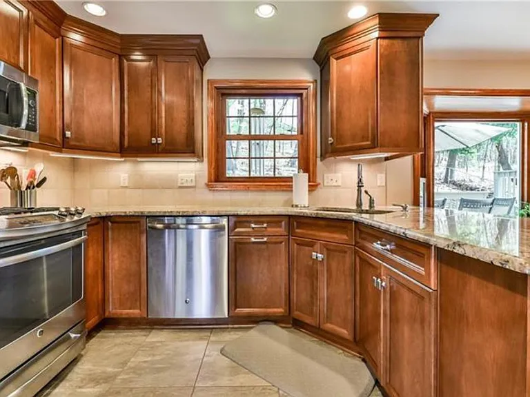 389 Pine Valley Ct — Photo 17