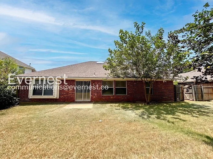 7912 Boylston Dr — Photo 23
