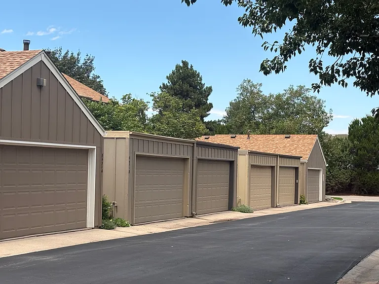 8651 E Amherst Dr — Photo 46