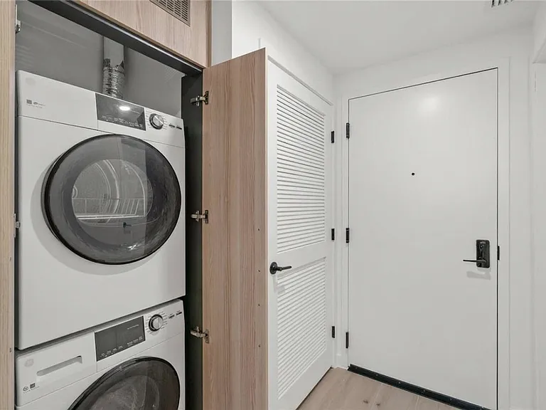 Washer/Dryer