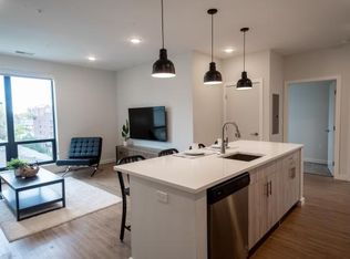 502 E Healey St #98HJCDS6D, Champaign, IL 61820