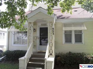 953 S 55th St, Omaha, NE 68106