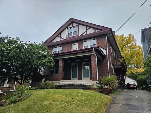 2966 Deckebach Ave, Cincinnati, OH 45220