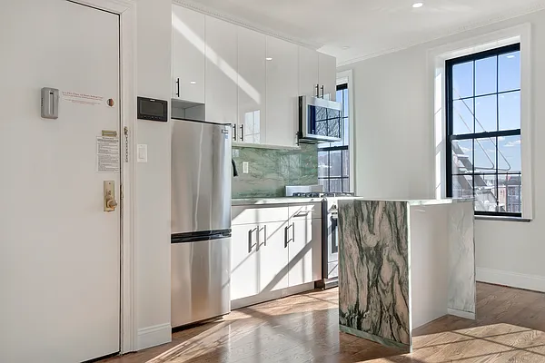 Rented by Elegran | media 3