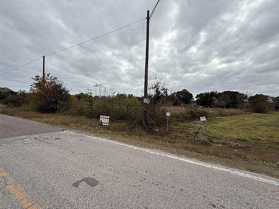 5th image of 9015 Schiro Rd