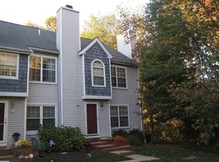 17 Applewood Ct, Horsham, PA 19044