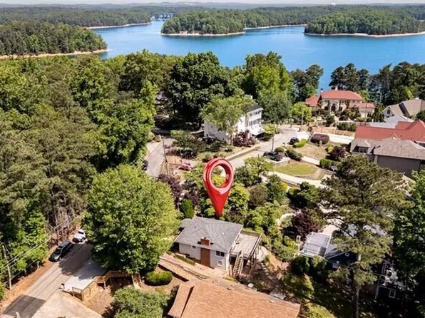 6381 Lakeview Dr, Buford, GA 30518