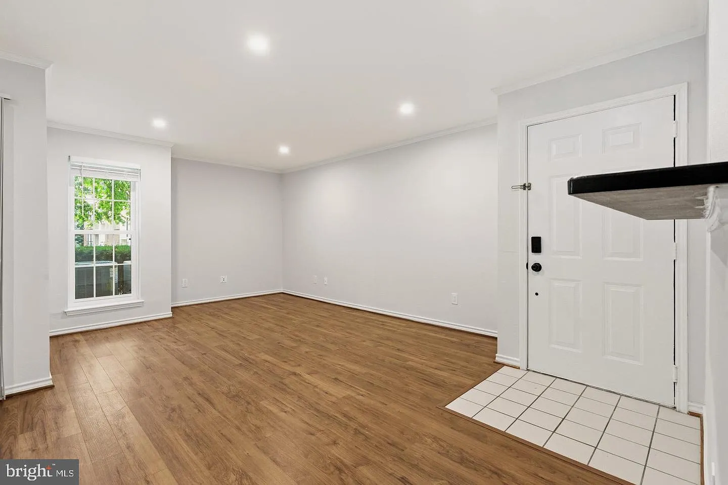 1 bed, 1.0 bath, 690 sqft, $2,000 — Photo 4