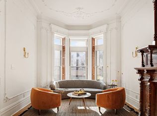 18 8th Ave #B, Brooklyn, NY 11217