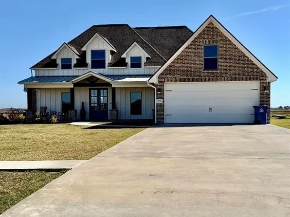 2295 Diamond D Dr, Beaumont, TX 77713