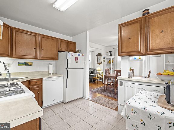 5th image of 4800 Wilwyn Way