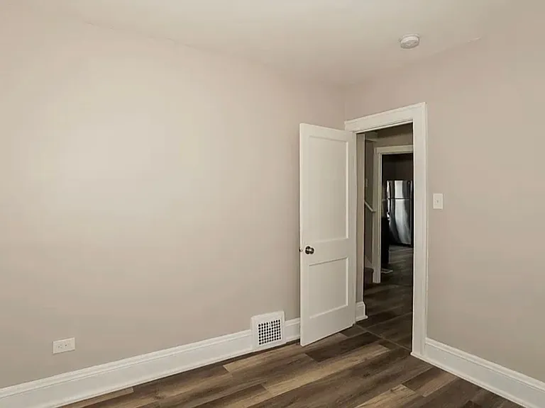 13605 Edgewood Ave — Photo 9