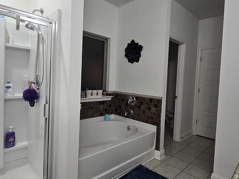7861 Heritage Ln — Photo 5