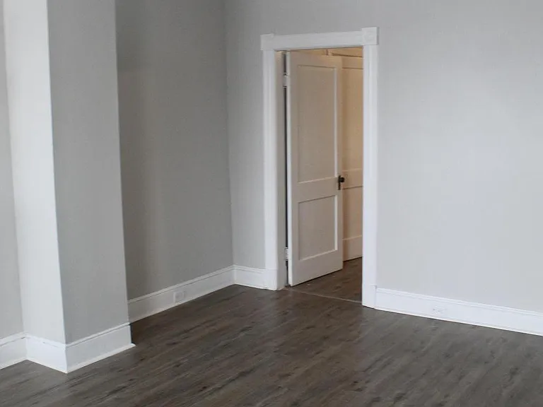 134 E Washington St #1 — Photo 28