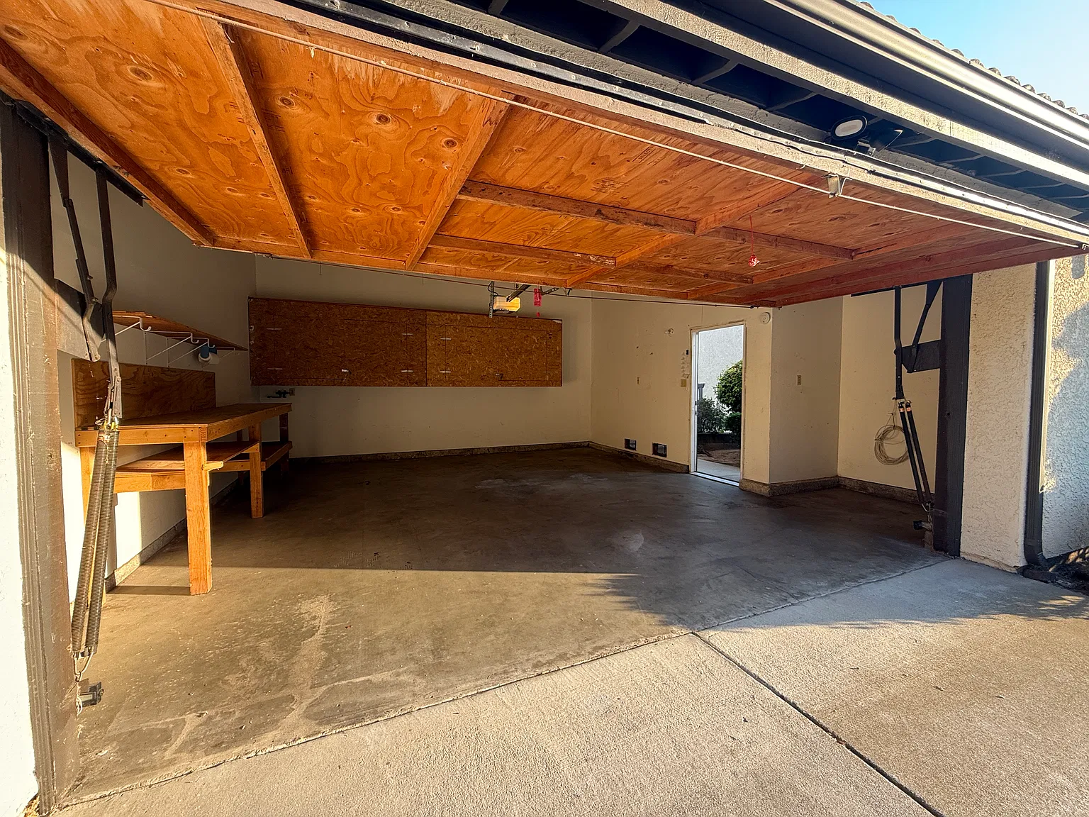 2 bed, 1.5 bath, 1175 sqft, $2,750 — Photo 3
