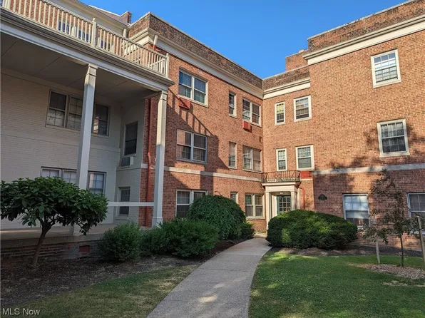 15925 Van Aken Blvd APT 104E, Shaker Heights, OH 44120