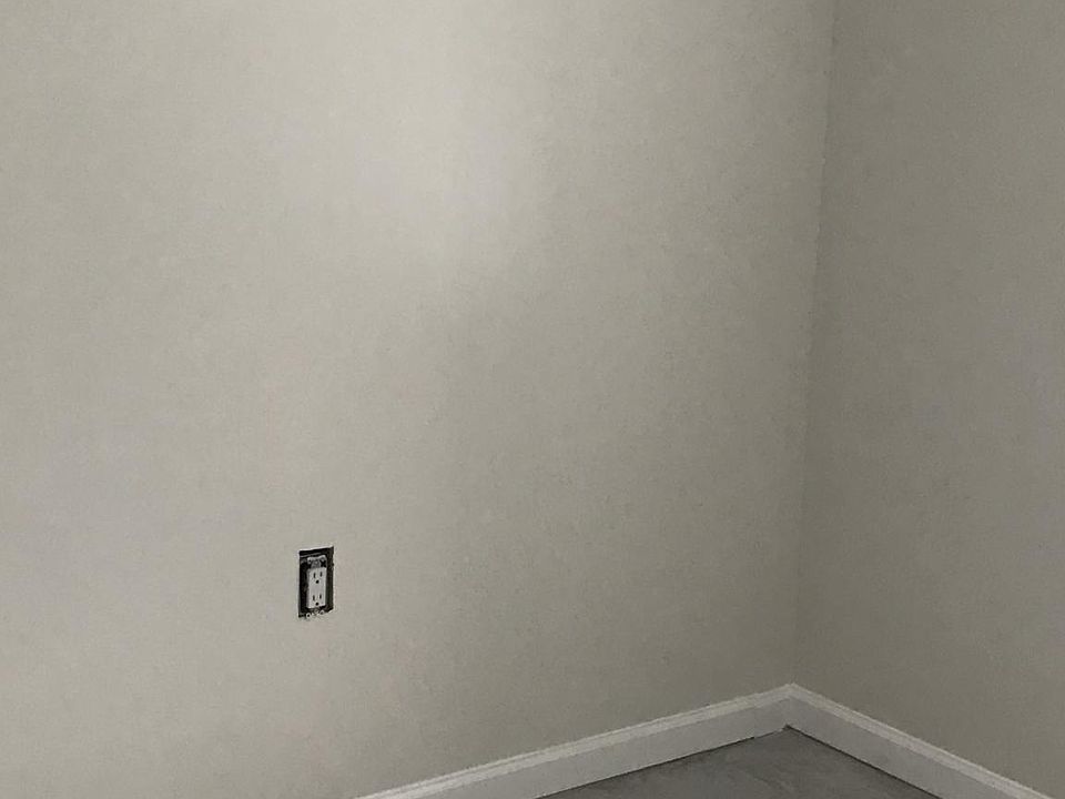 1st image of 0 Melville St Van Nest