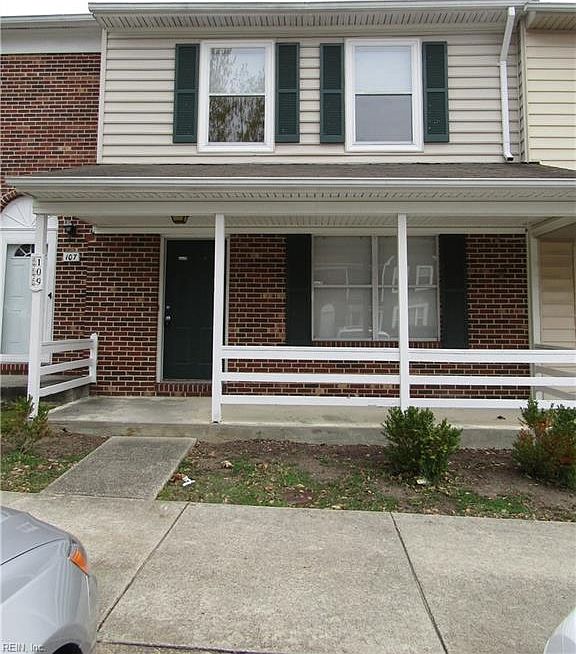 1st image of 109 Whitewater Dr