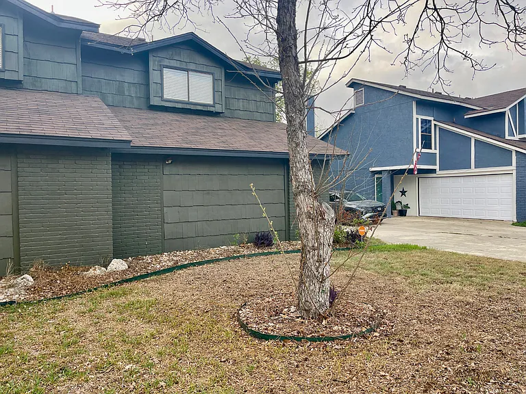 12142 Vista Nogal St — Photo 2