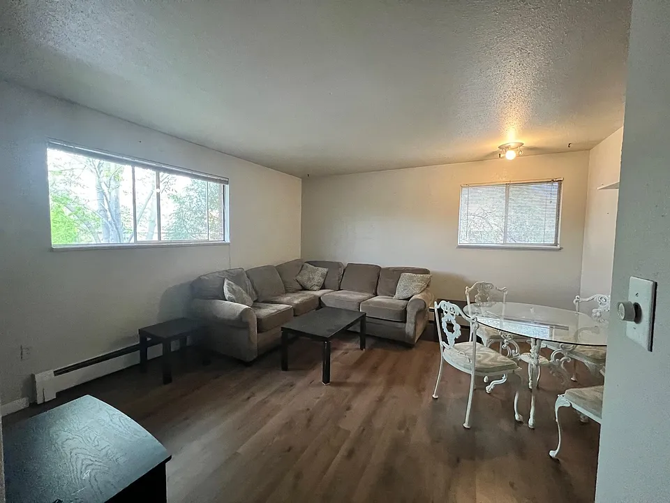 1309 Burton Ct #4