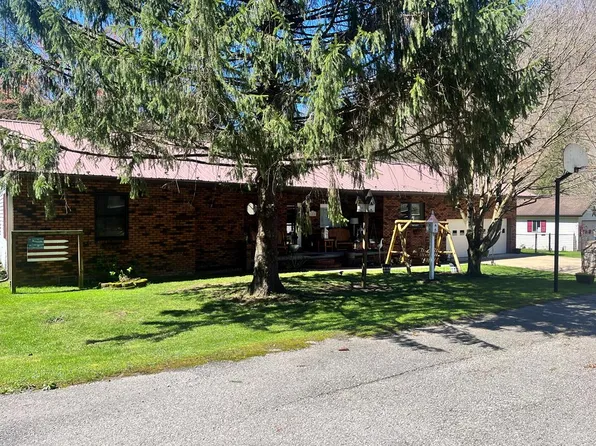 105 Flanagan Cir, Whitesville, WV 25209