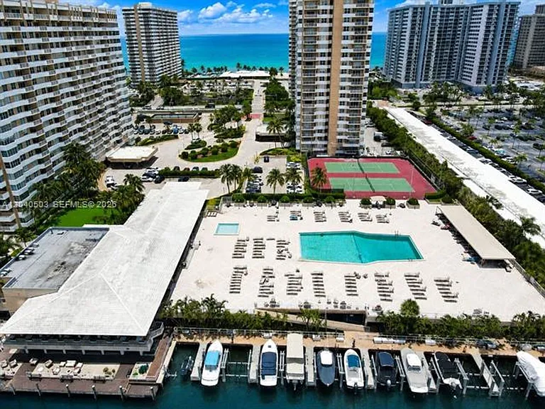 1965 S Ocean Dr #14F — Photo 34
