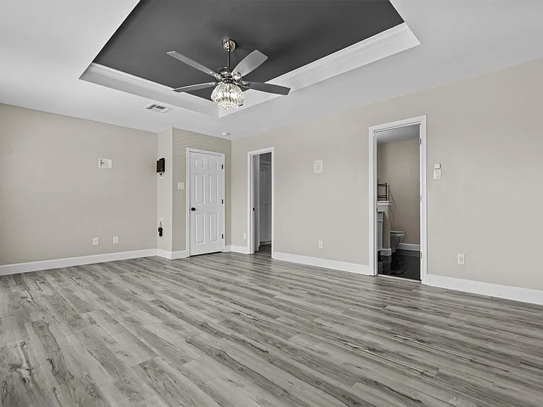 303 Quail Hollow Dr — Photo 17