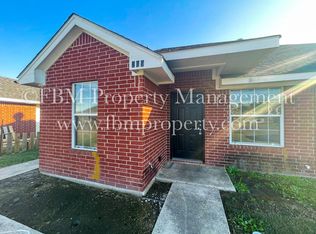 209 & 211 W Lamar St, Palmer, TX 75152