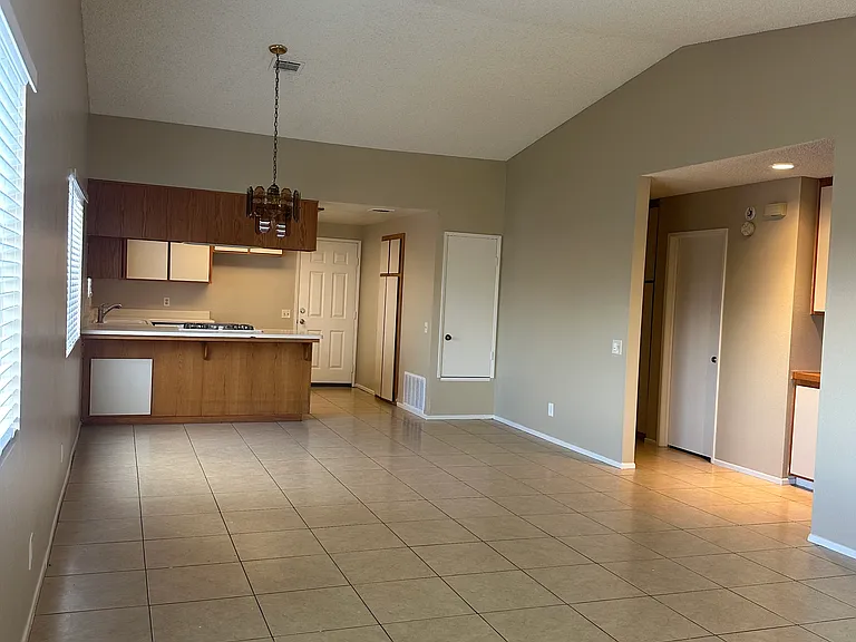 41401 Adams St #C — Photo 13