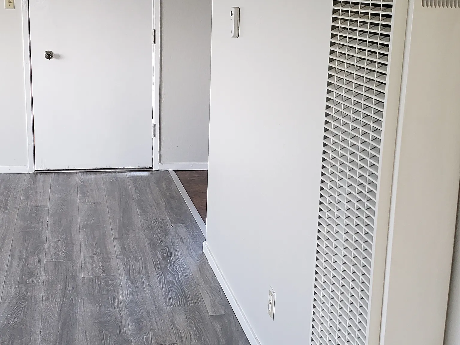 2 bed, 750 sqft, $2,390 — Photo 4