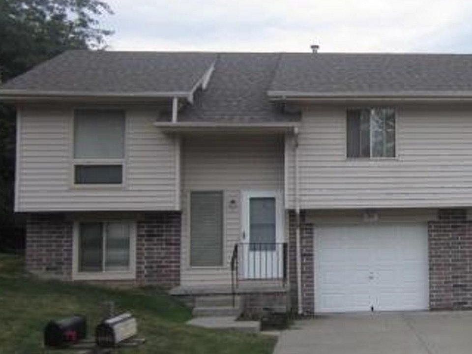 1st image of 6307 N 108th Avenue Cir