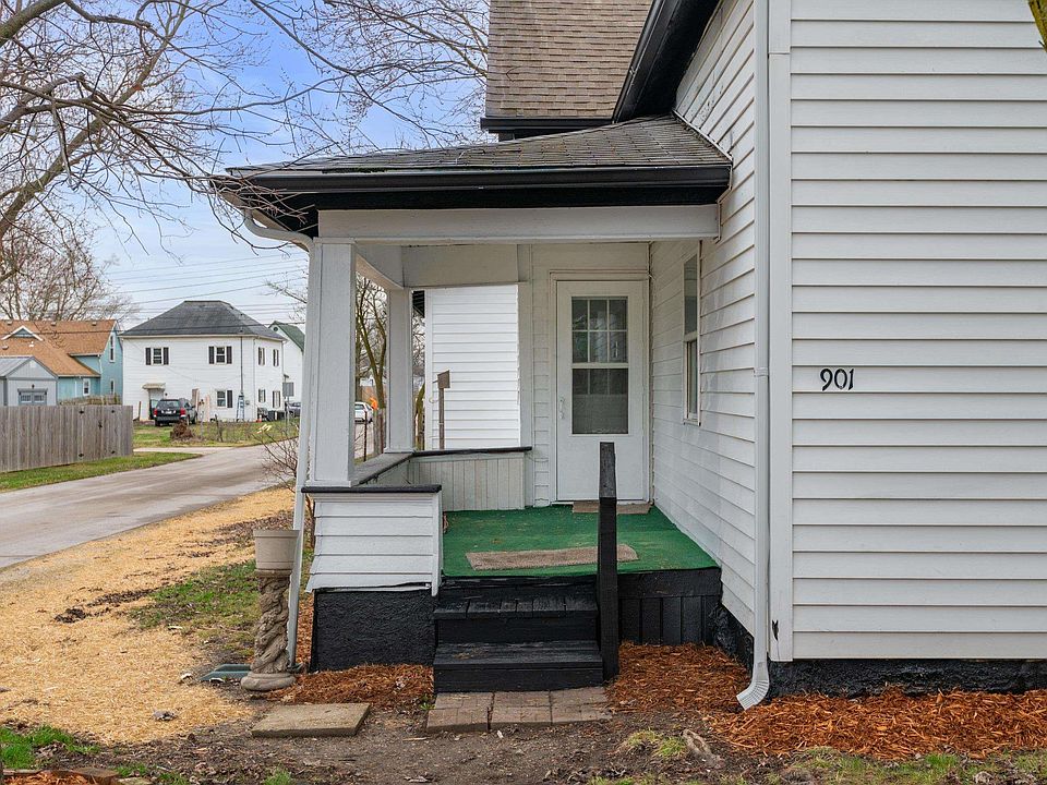 901 W Kickapoo St Hartford City In 47348 Zillow