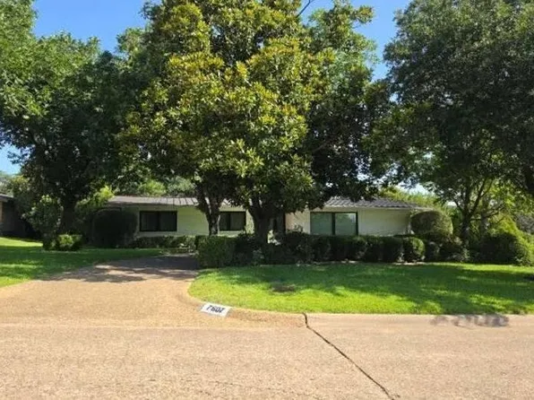 7607 Yamini Dr, Dallas, TX 75230