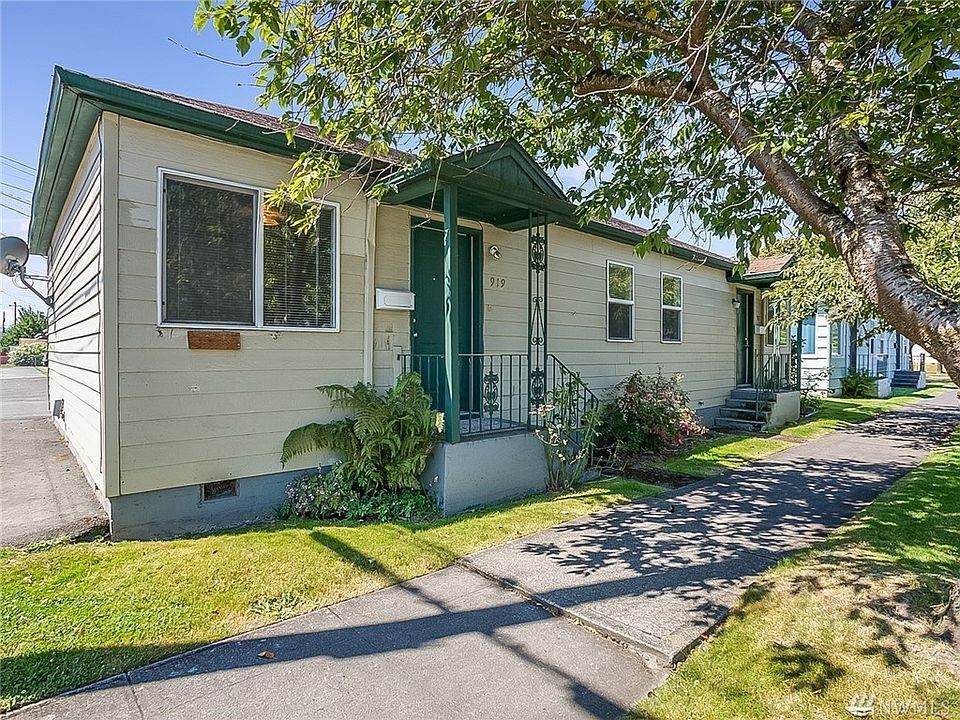 919-921 Hudson Street Duplex