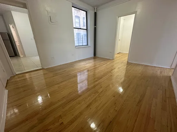 387 S 4th St APT 1C, Brooklyn, NY 11211