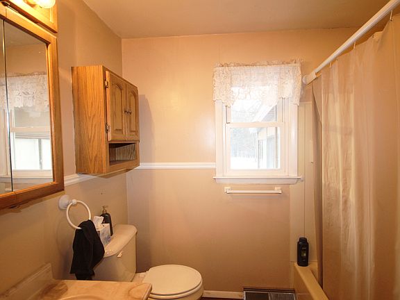 4th image of 10684 S 34th St