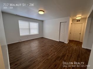 717 Walnut St #2W, Waukegan, IL 60085