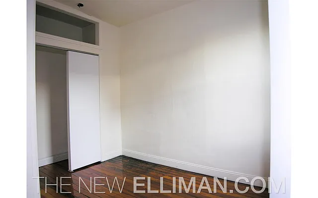 Rented by Douglas Elliman | media 19