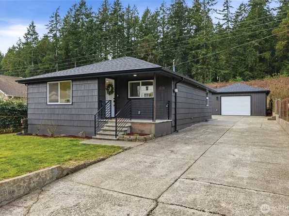1219 Poindexter Ave, Bremerton, WA 98312